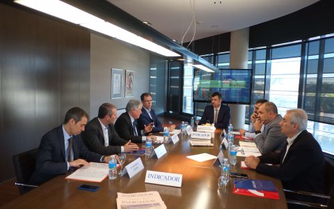 La taula rodona ha servit per analitzar els reptes de futur del sector de l'Automoció. FOTO: X.J.