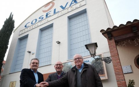 El presidenciable de #TotsSomCambra, l’empresari Jordi Just, el Director de Coselva, Pere Ferré, i el coordinador de la Comissió Agroalimentària de la plataforma, l’investigador de l’IRTA Joaquim Brufau.