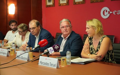 Un moment de la presentació de l'informe a la Cambra de Comerç de Reus.