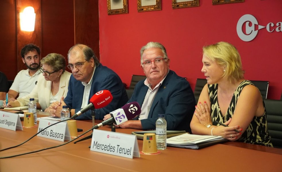 Un moment de la presentació de l'informe a la Cambra de Comerç de Reus.
